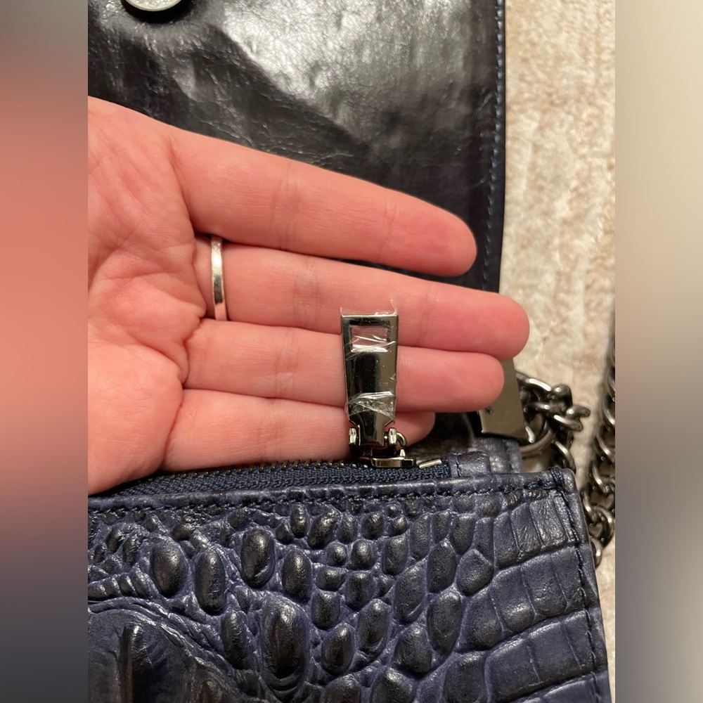 Sondra Roberts New York Blue Faux Croc Print Crossbody or Shoulder Bag or Clutch - Picture 11 of 16
